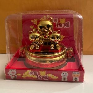 Solar Dancing 3 Gold Cats family  Bobble Toy USA Seller!! 4” H
